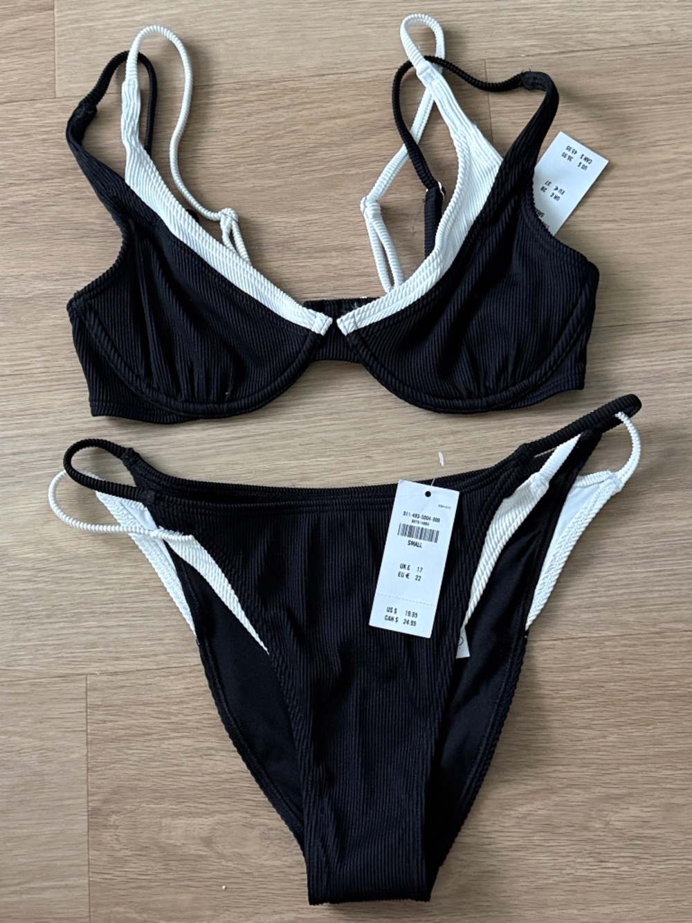 Hollsiter Ribbed Underwire Bikini Set